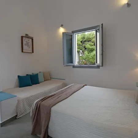 Mar Hotel Perissa (Santorini)